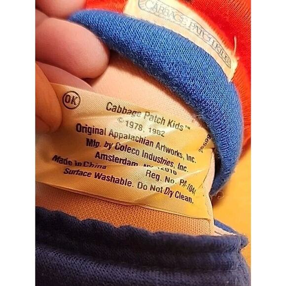 Vtg 1982 Cabbage Patch Boy Doll Original Sweatsuit Auburn Hair Loops Great Cond. - Picture 2 of 6